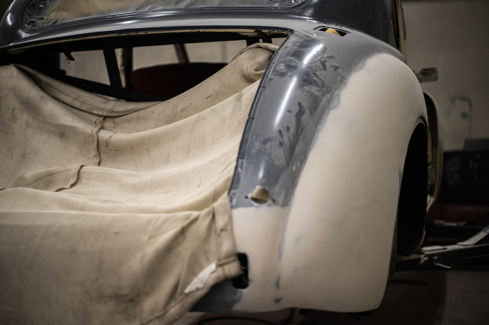 17.03.2021 Jaguar MKVII primer and epoxy 1 1