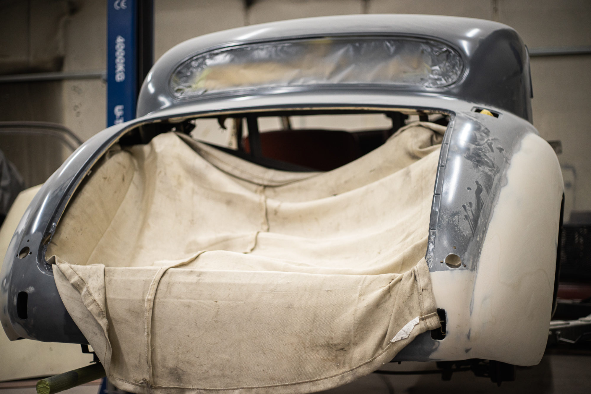 17.03.2021 Jaguar MKVII primer and epoxy 2