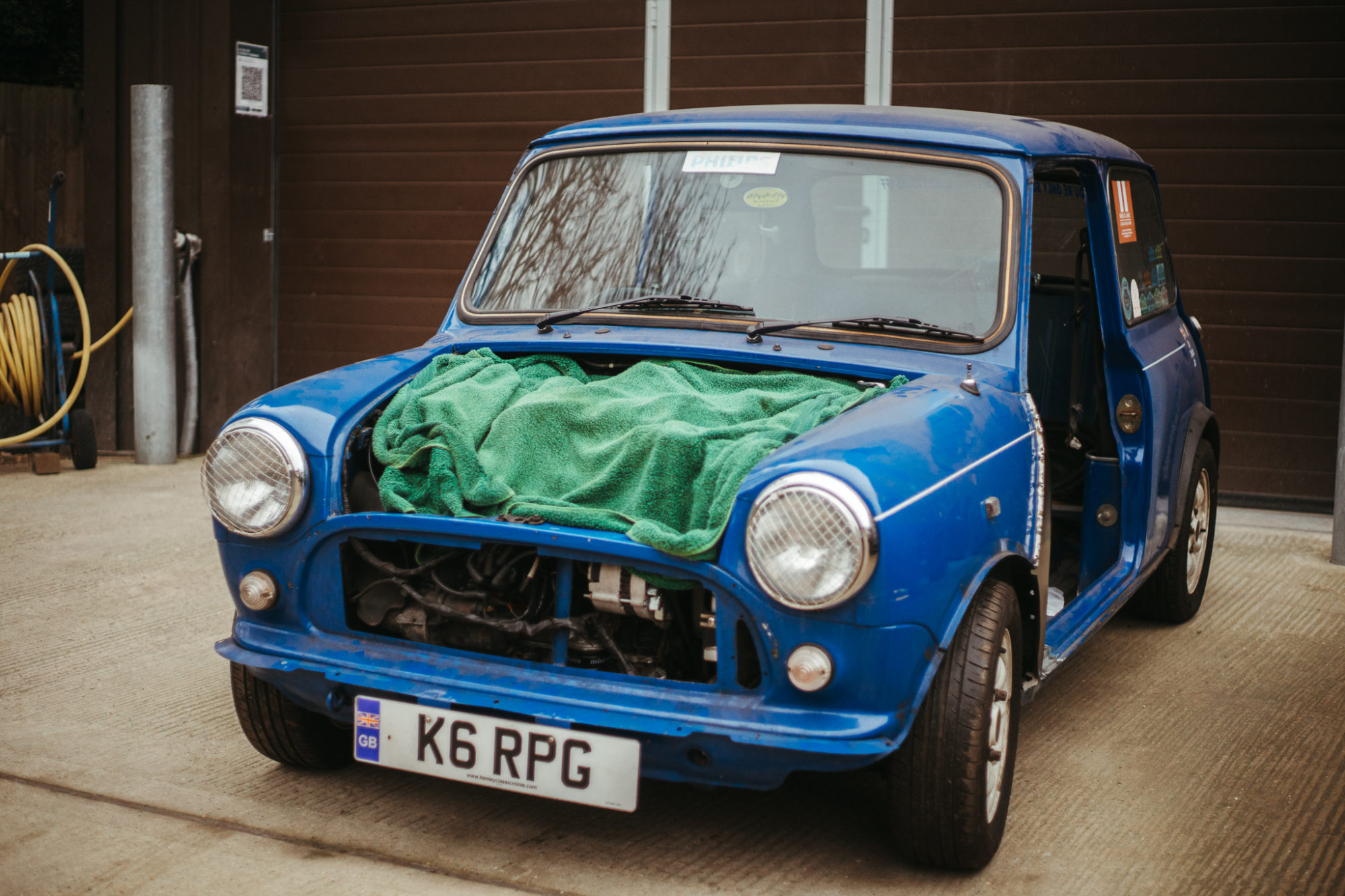 17.03.2021 blue mini arrival team c acing 02 1