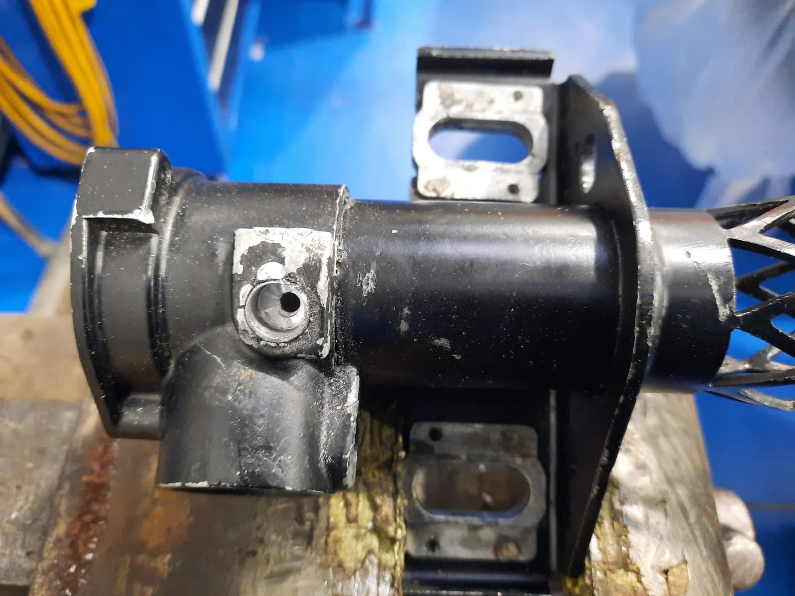 18.03.2021 Green jag etype 1970 series 2 suspension bull joint 12 1