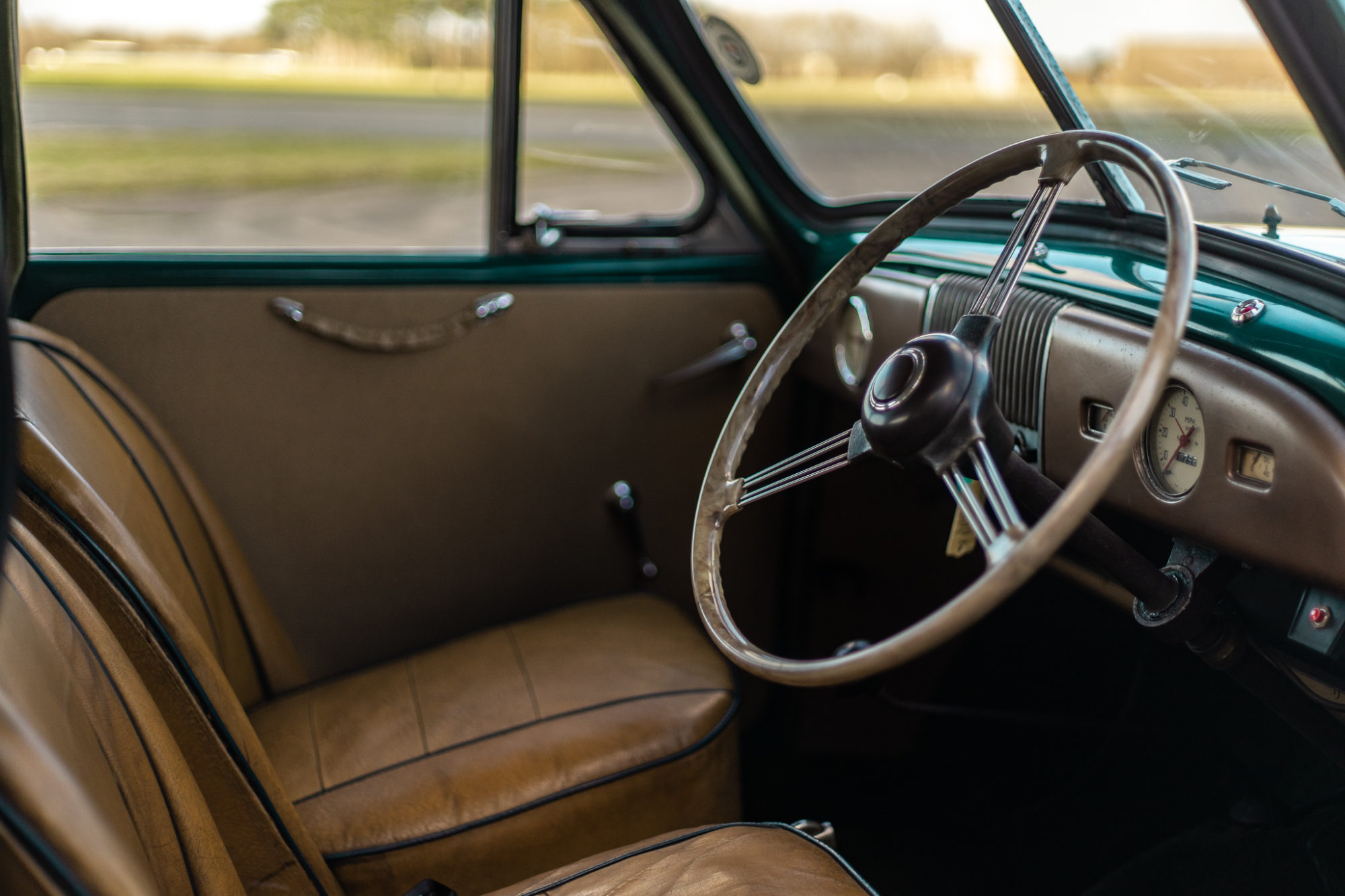 1949 Morris Minor Lowlight extras 08