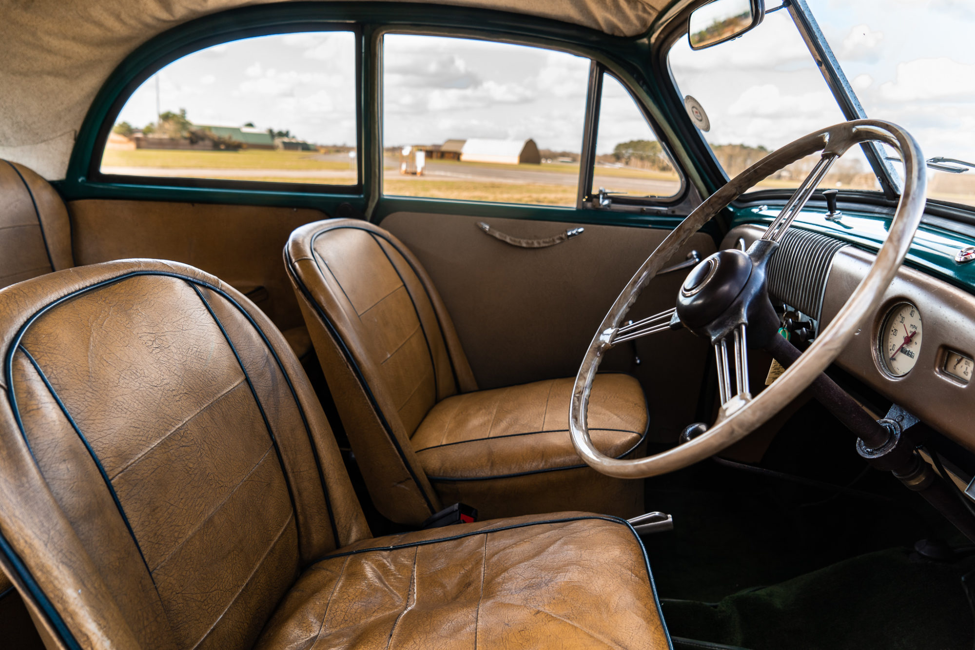 1949 Morris Minor Lowlight extras 24 1