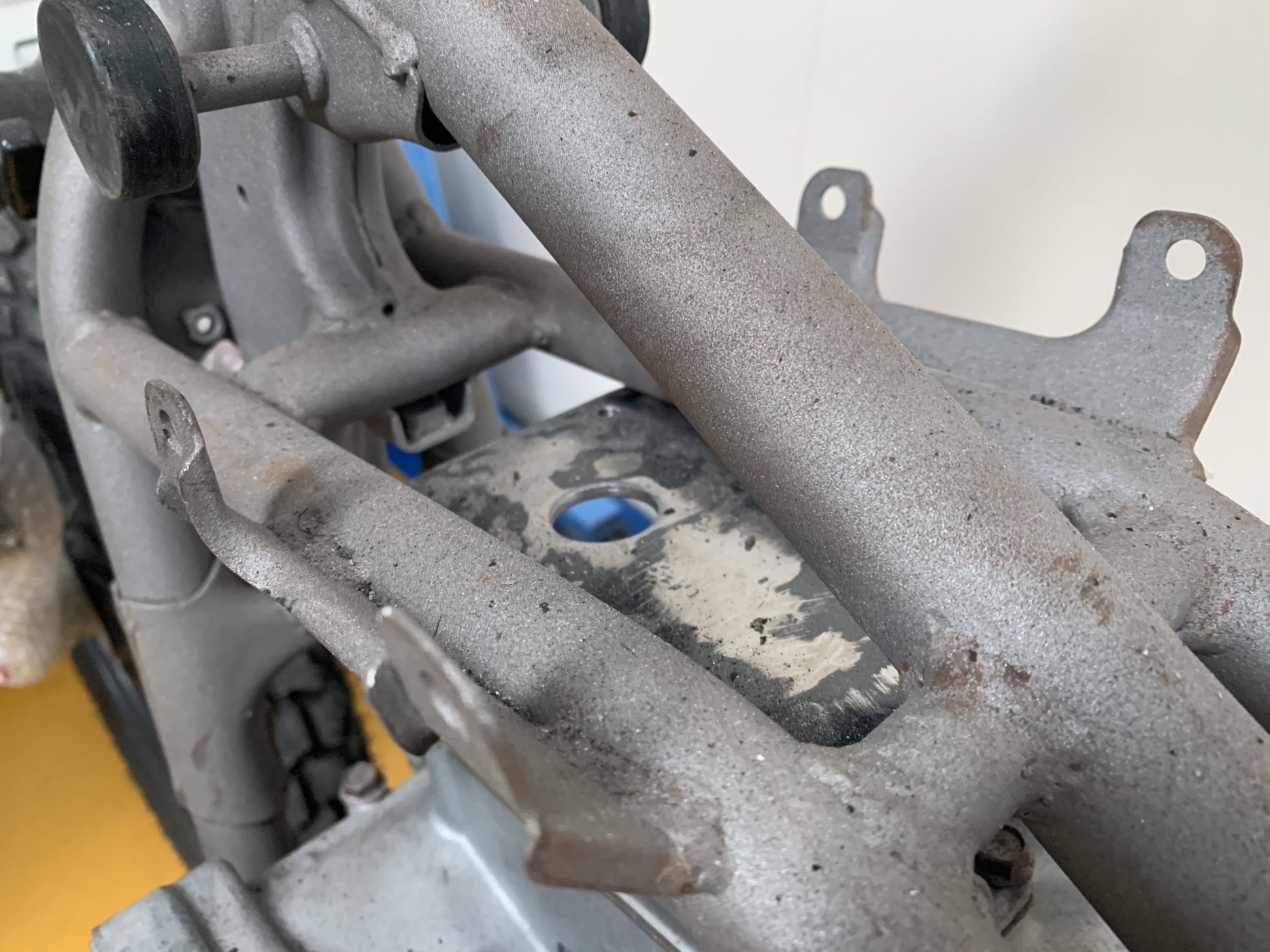 200321 Suzuki GSX400 Frame Cut 5 1