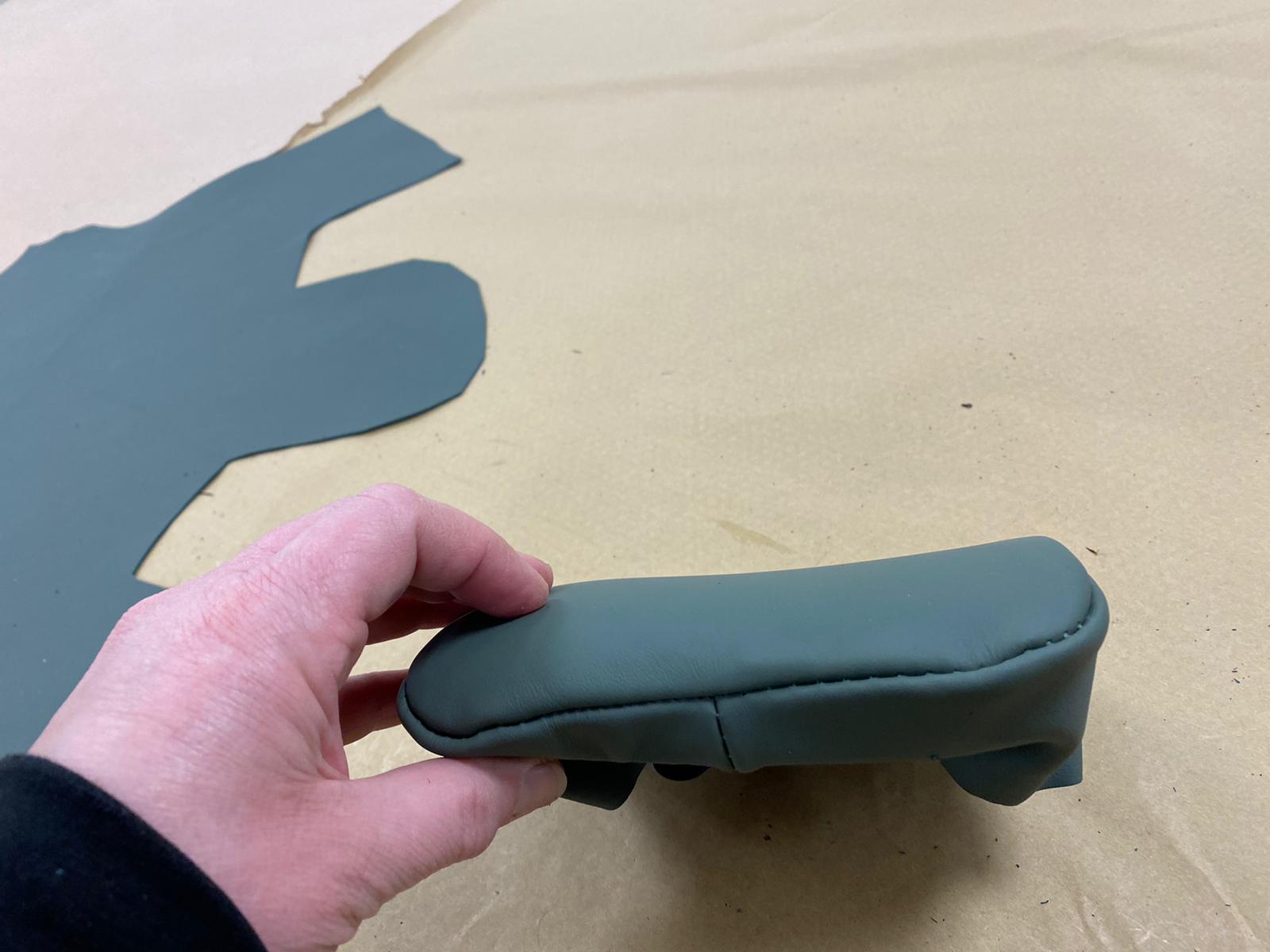 22032021 Ferarri Daytona Kath Second headrest remake 34 1