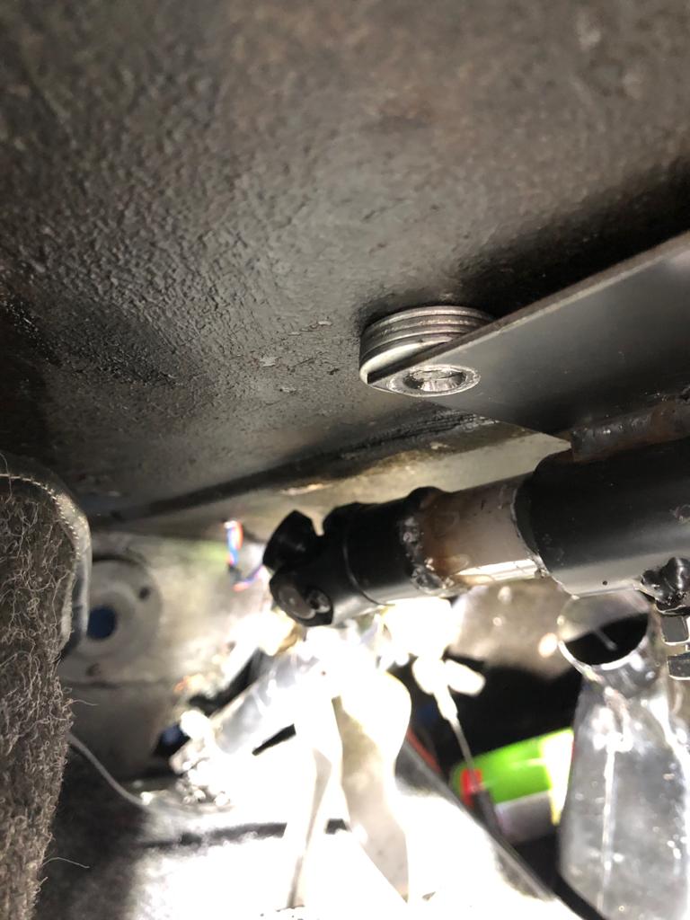 22032021 james Fiat 500 Abarth dangerous steering rack removal 6 1