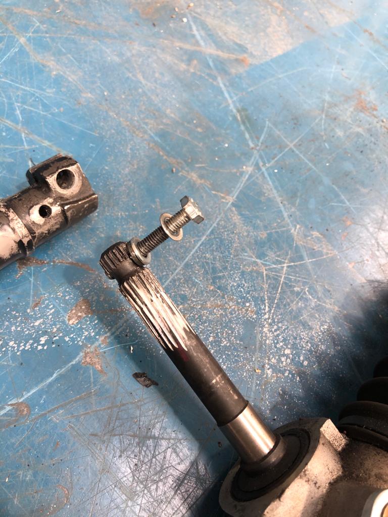 23032021 Fiat 500 Abarth steering column bodge 1 1