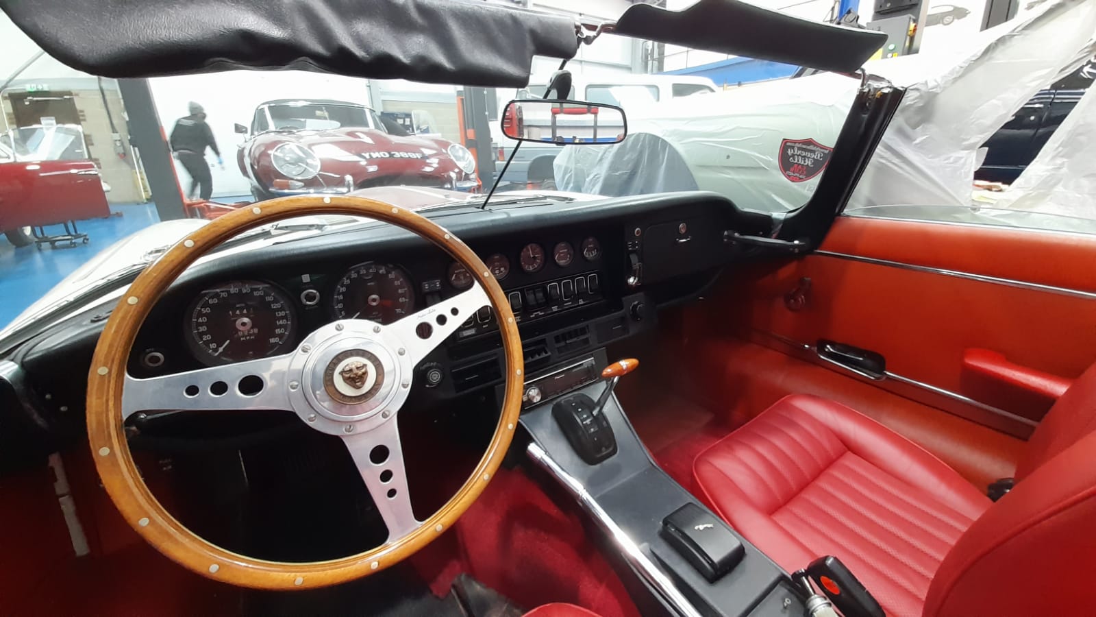 24032021 White Jag E Type Roadster removal of interior 1 1