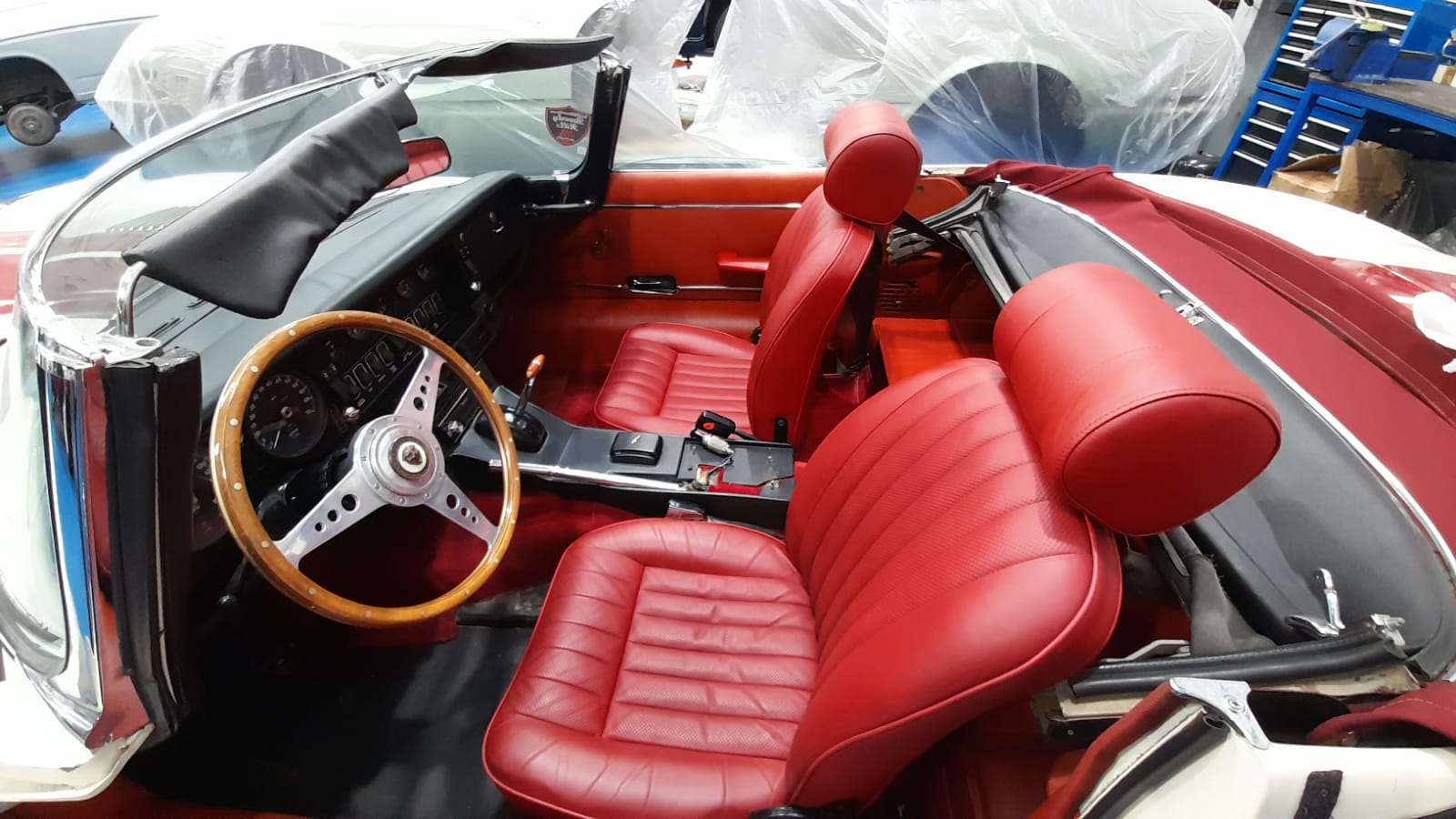 24032021 White Jag E Type Roadster removal of interior 2 1