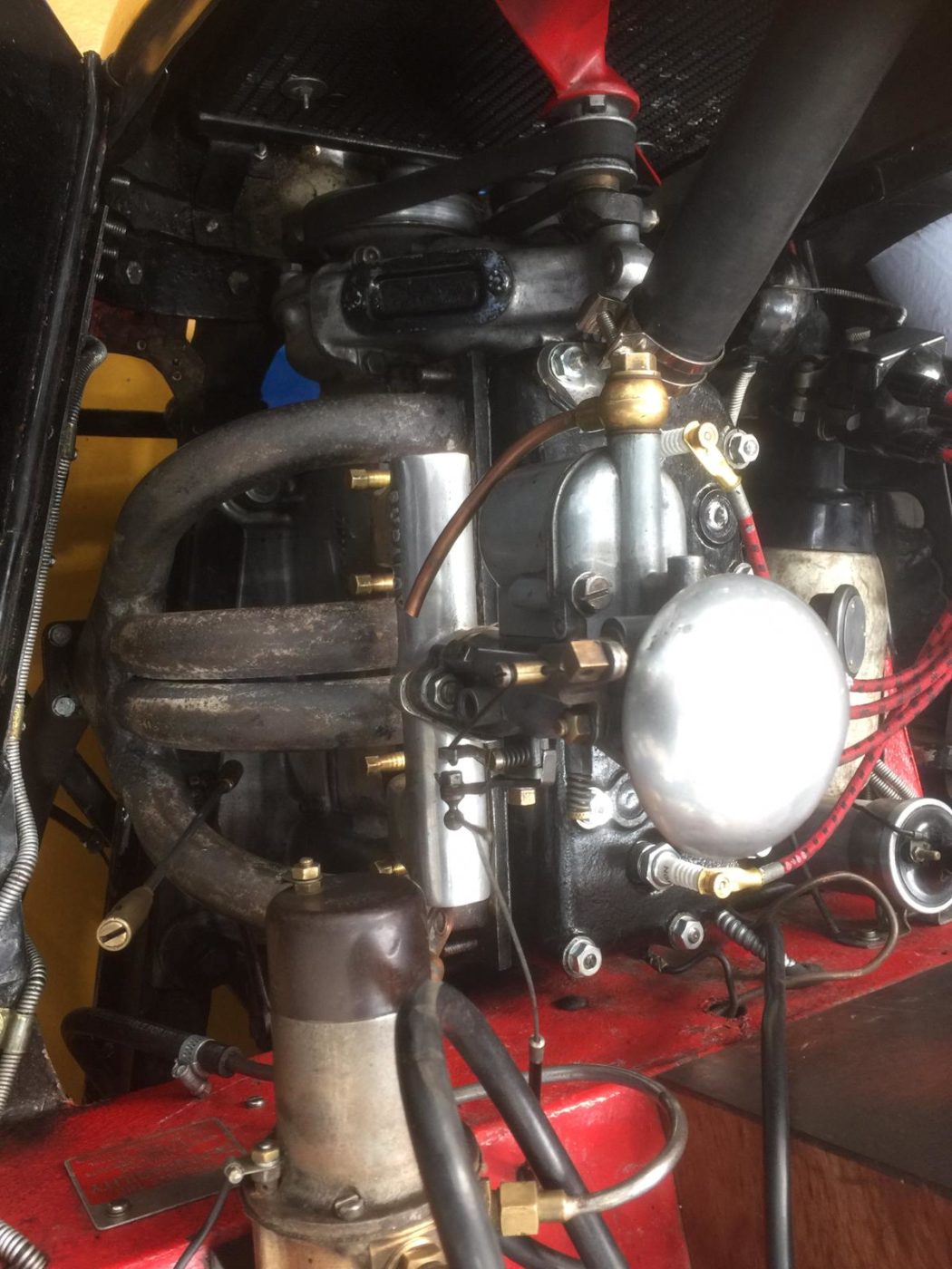 25042021 1934 Austin Nippy 7 cylinder head going back on with new copper head gasket 5 1