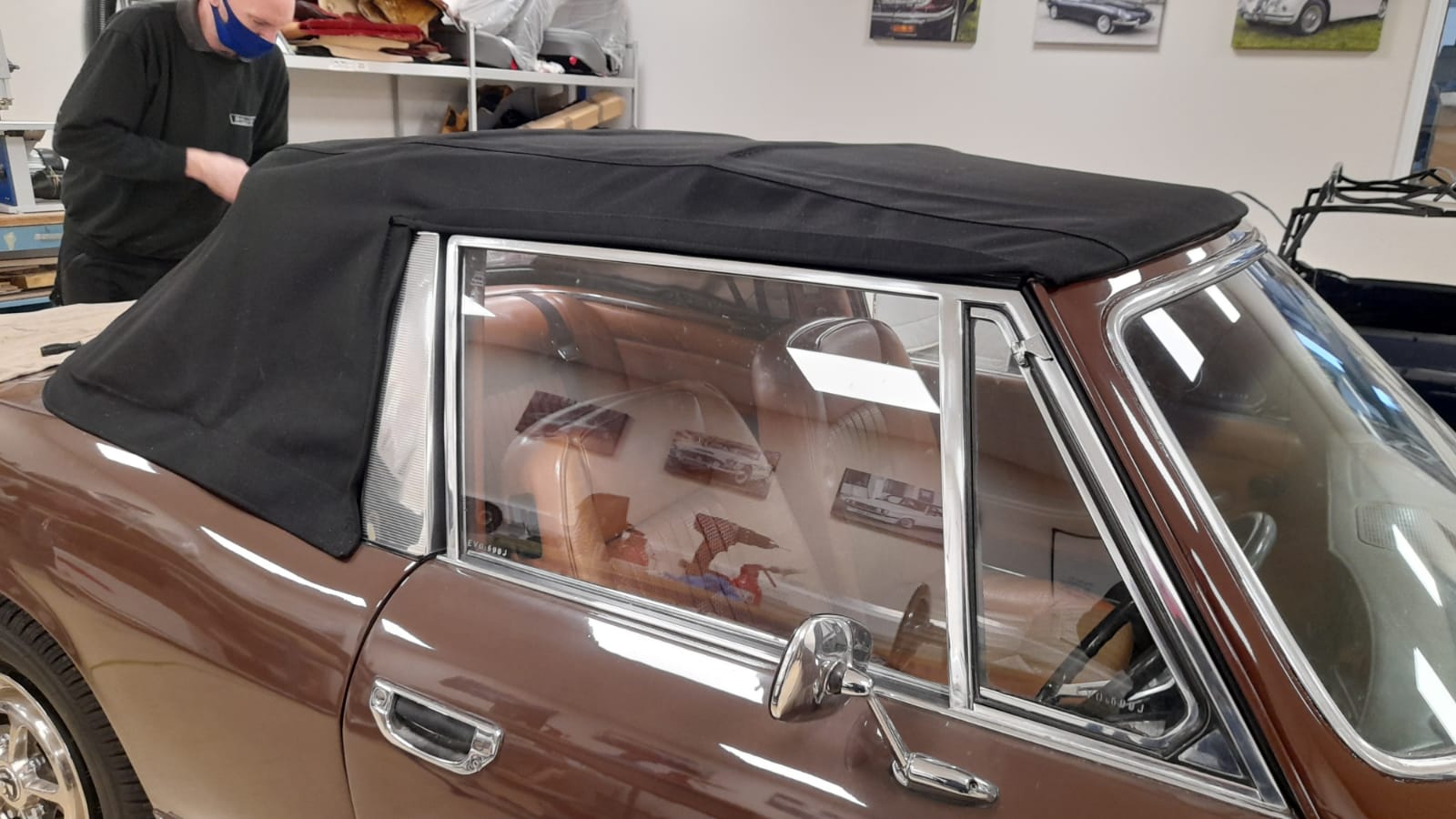 26 02 2021 Triumph Stag brown hood brian and lydia 23 1