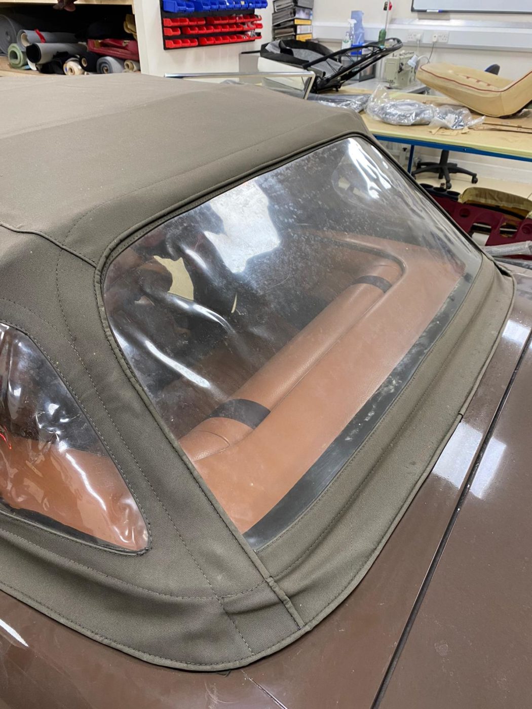 26 02 2021 Triumph Stag brown hood brian and lydia 25 1