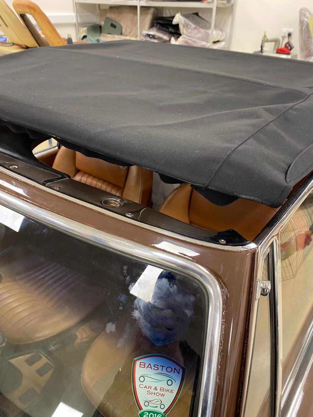 26 02 2021 Triumph Stag brown hood brian and lydia 40 1