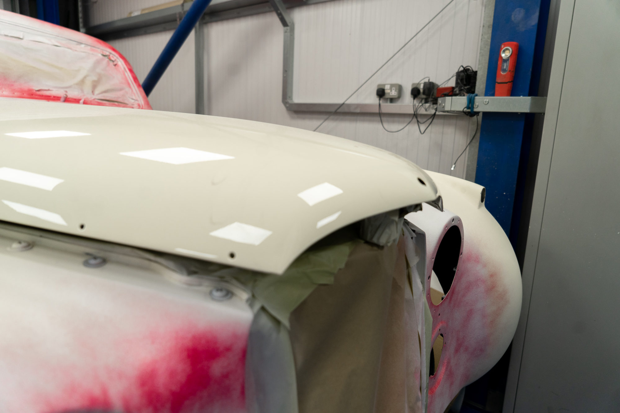 26032021 Jaguar MKVII masked prime and guide coat 02 1
