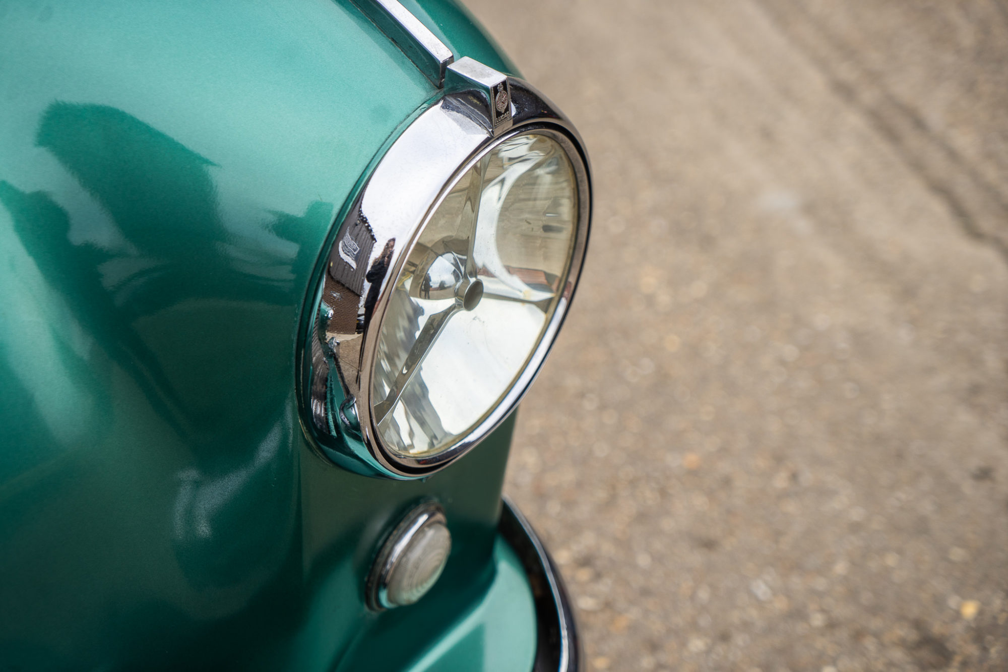 29 03 2021 1955 ASTON MARTIN DB2 4 MARK I just arrived 105 1