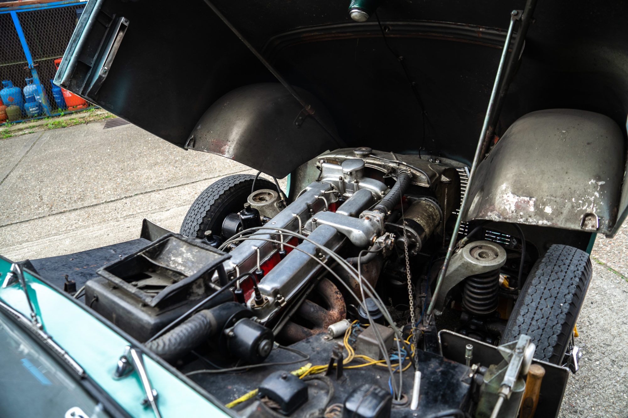 29 03 2021 1955 ASTON MARTIN DB2 4 MARK I just arrived 132 1