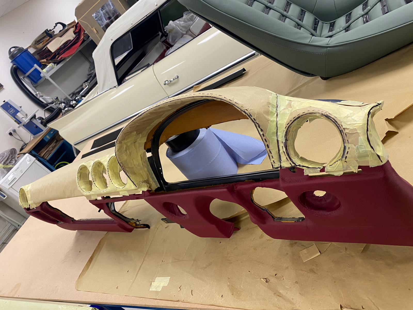 29032021 Mercedes 500SL Dashboard Kath 11 1