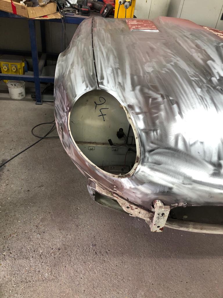 31.03.2021 1973 White Jaguar E Type bonnet stripped and bumper welded 14 1