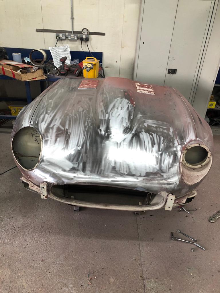 31.03.2021 1973 White Jaguar E Type bonnet stripped and bumper welded 15 1