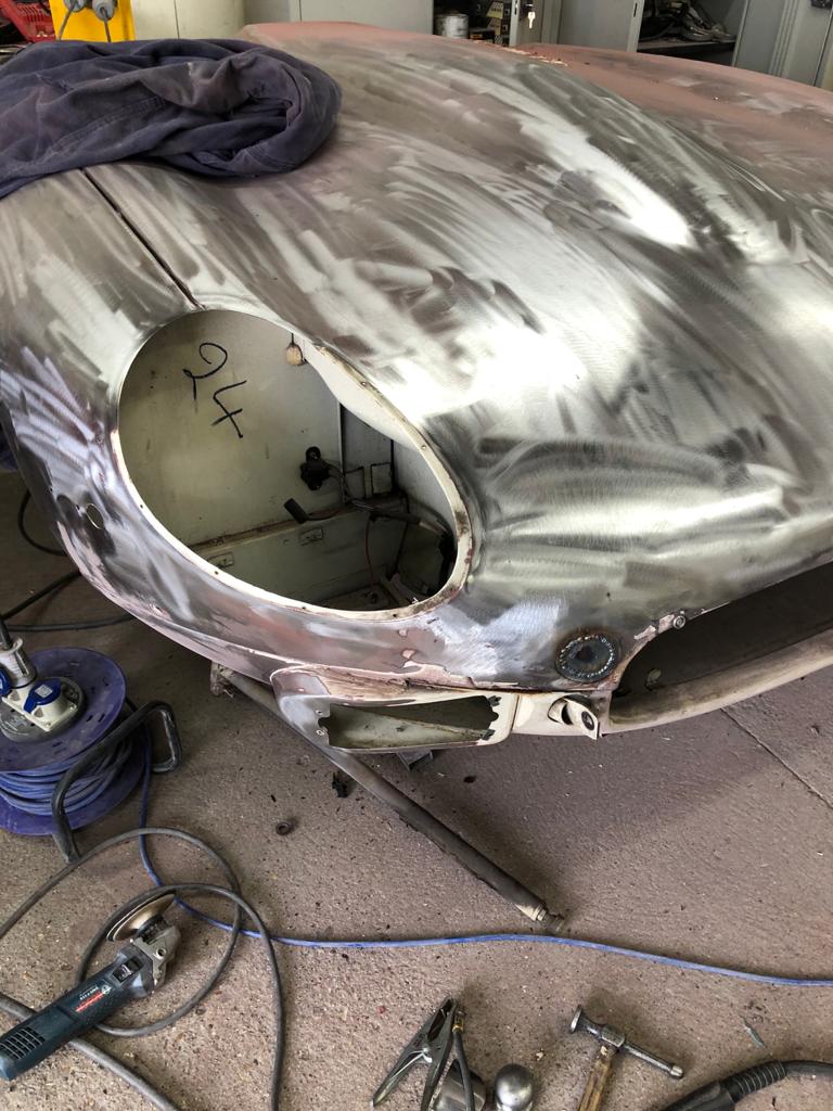 31.03.2021 1973 White Jaguar E Type bonnet stripped and bumper welded 20 1