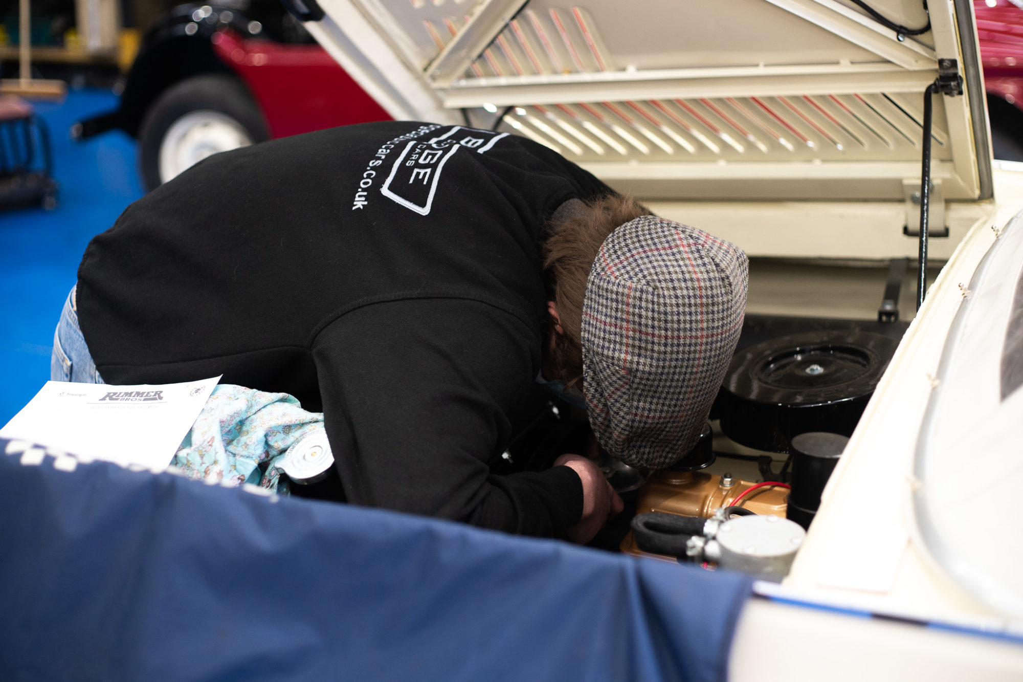 31.03.2021 Amphicar Scott changing dynamo to alternator 1 2