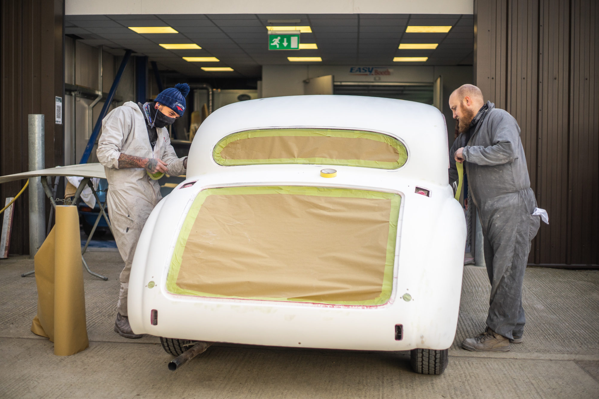 31.03.2021 Jaguar MKVII masking up 08 2