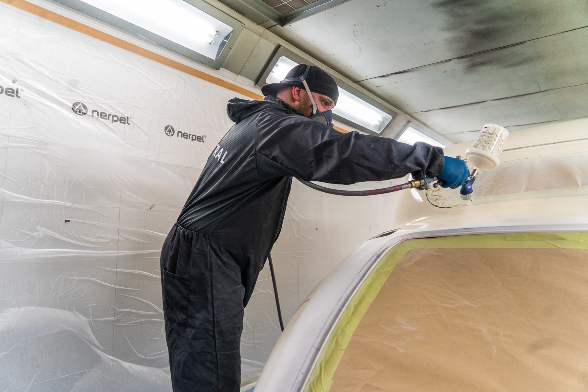 31.03.2021 chris painting Jaguar MKVII 04 1