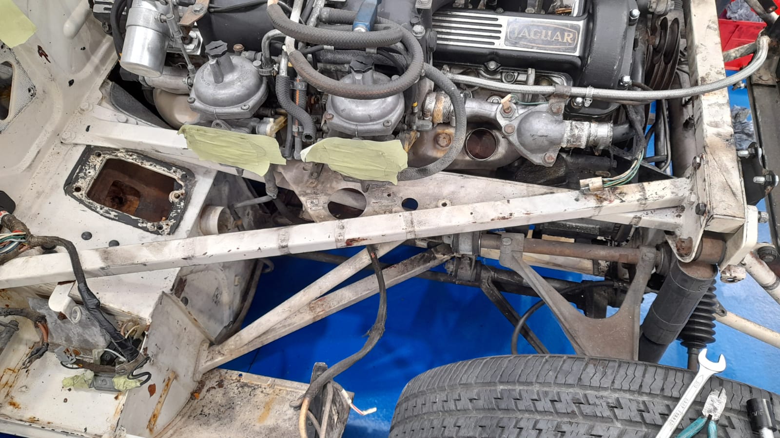 01042021 1973 White E Type dismantling 7 1