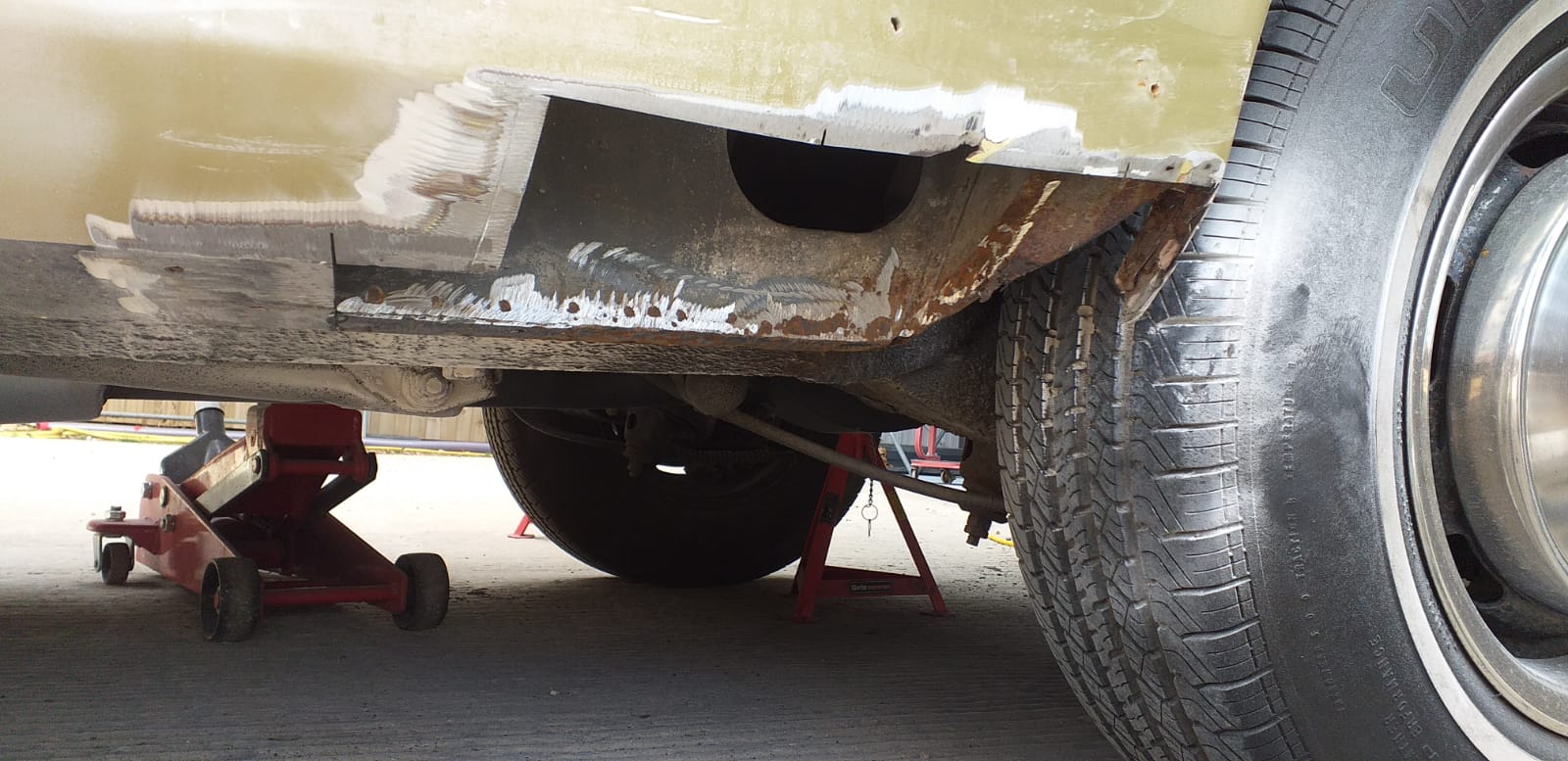 050919 Rolls Royce Corniche Bodywork Repair 12 1