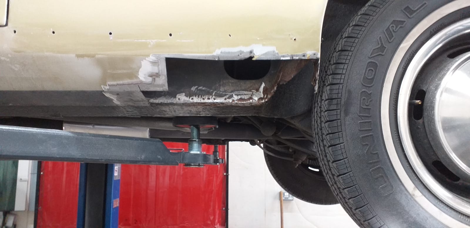 050919 Rolls Royce Corniche Bodywork Repair 21 1