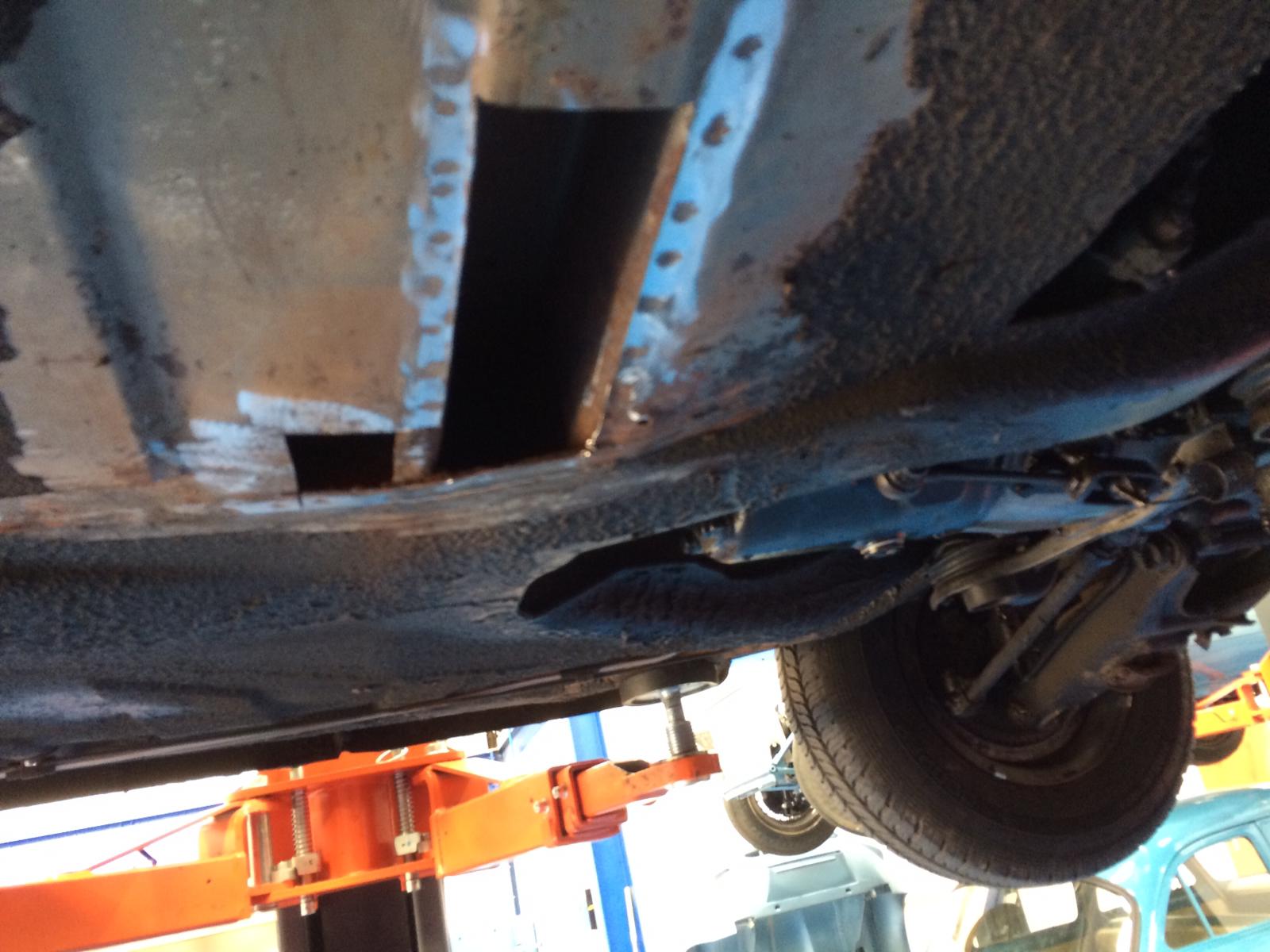 050919 Rolls Royce Corniche Bodywork Repair 3 1