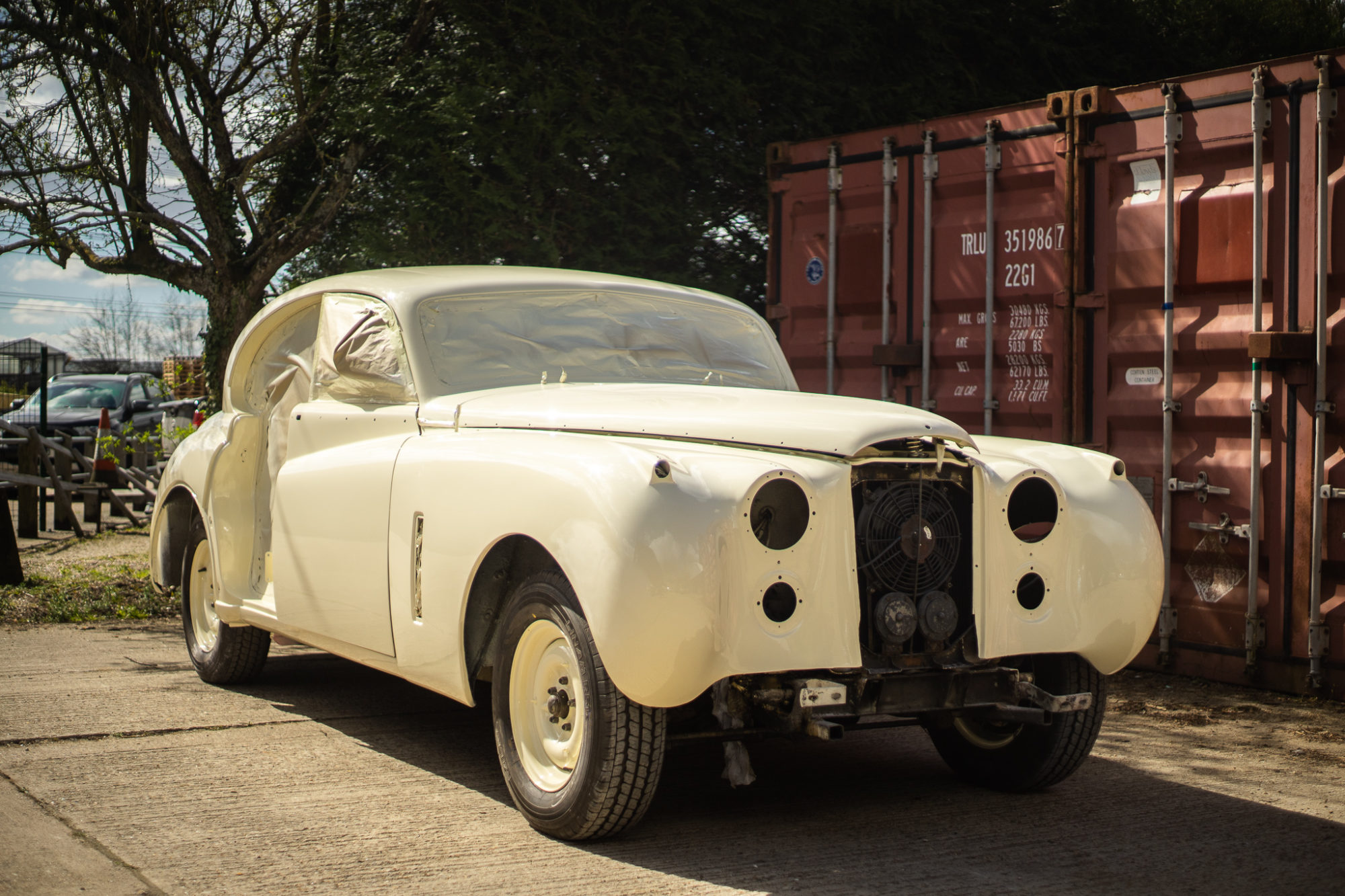 06.04.2021 Jaguar MKVII painted 4 1
