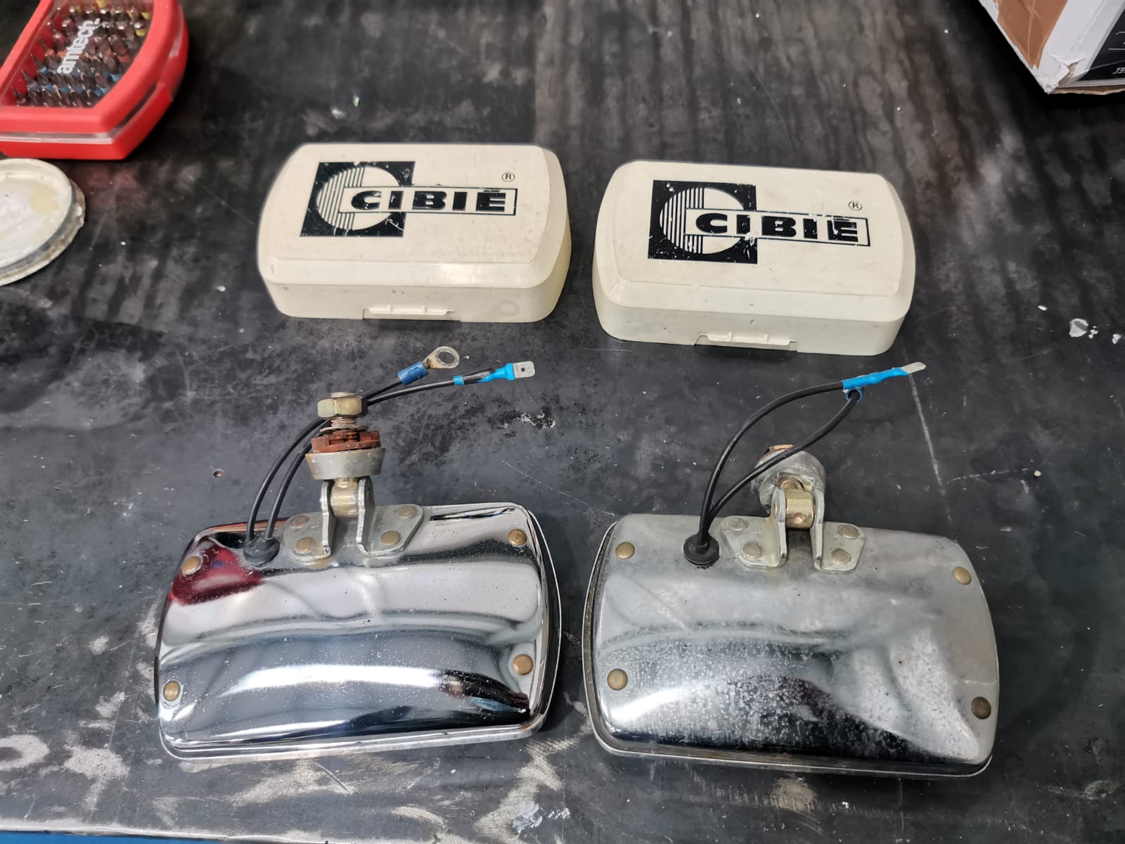 07042021 Triumph TR7 lights 11 1