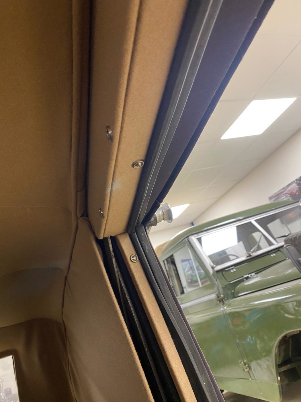 09042021 Alvis headliner finished brian 19 1
