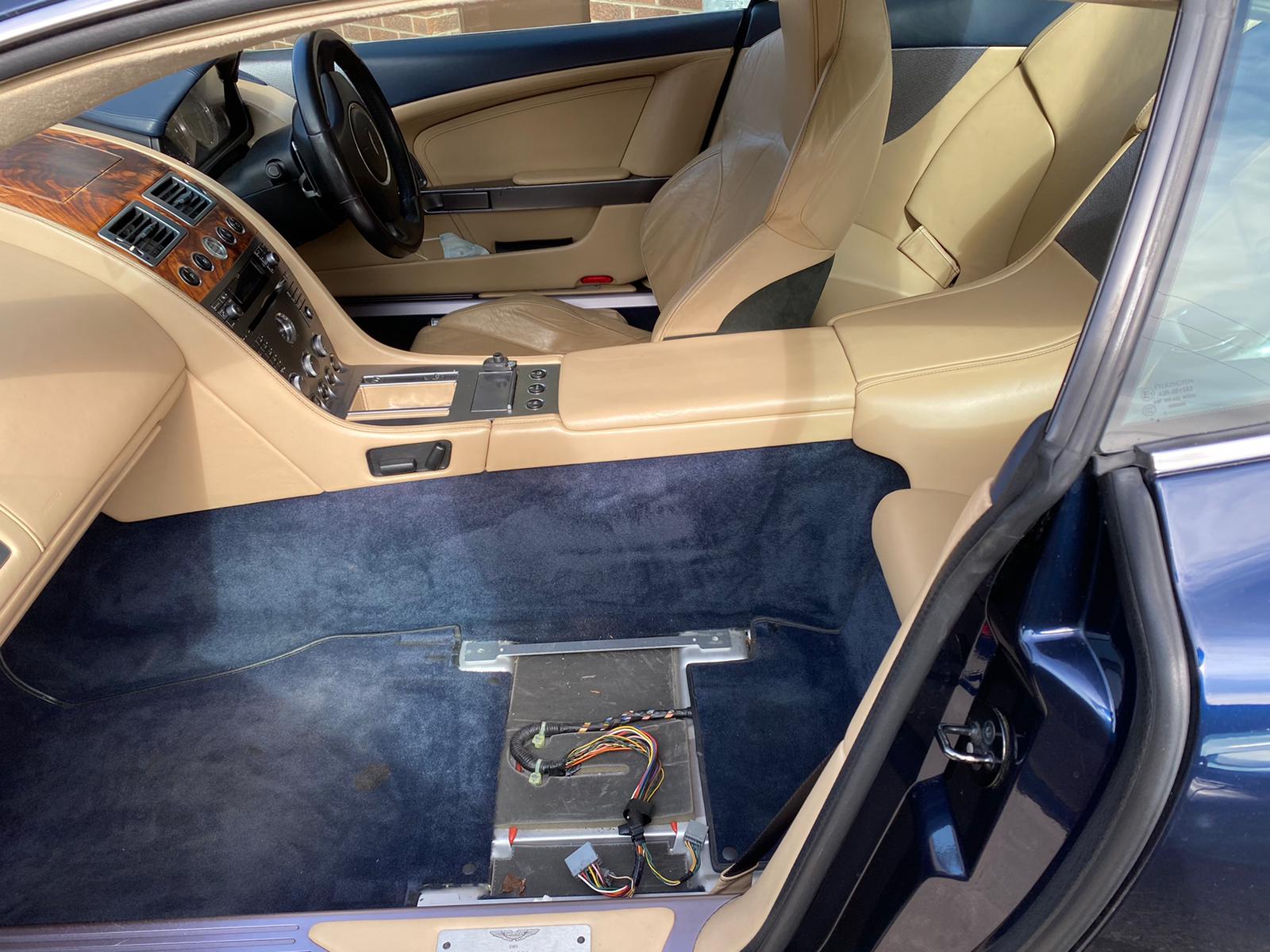 09042021 DB9 Aston Martin Craigs seats 4 1