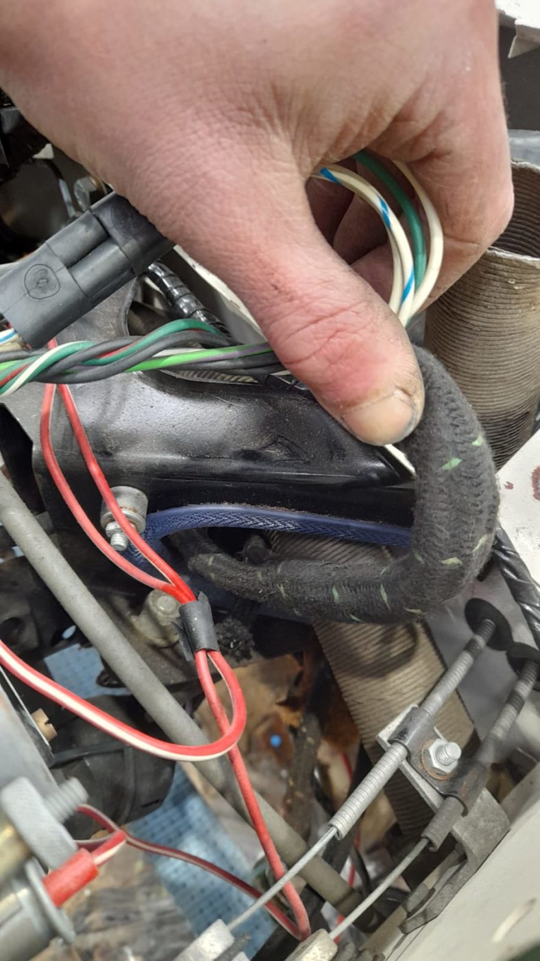 09042021 White Jag etype wiring loom removal 12 1