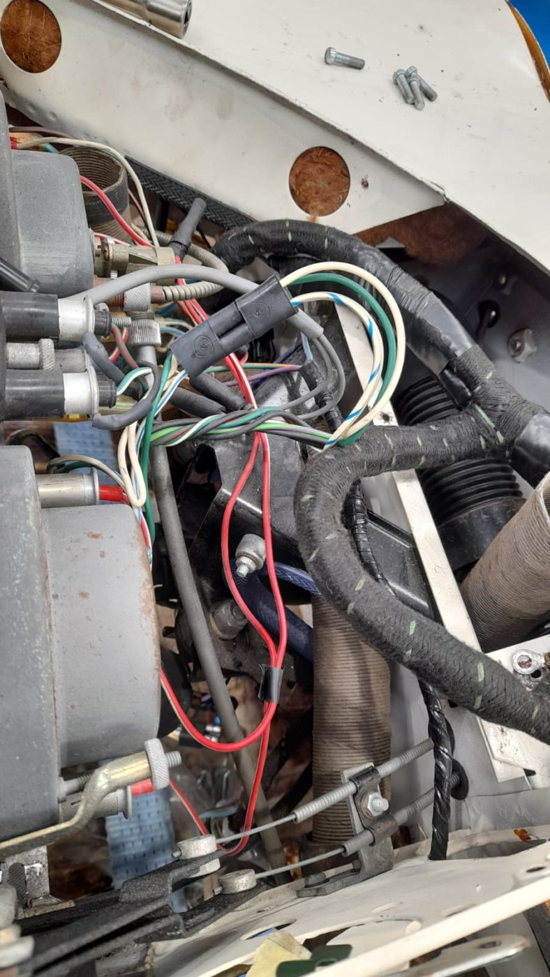 09042021 White Jag etype wiring loom removal 19 1