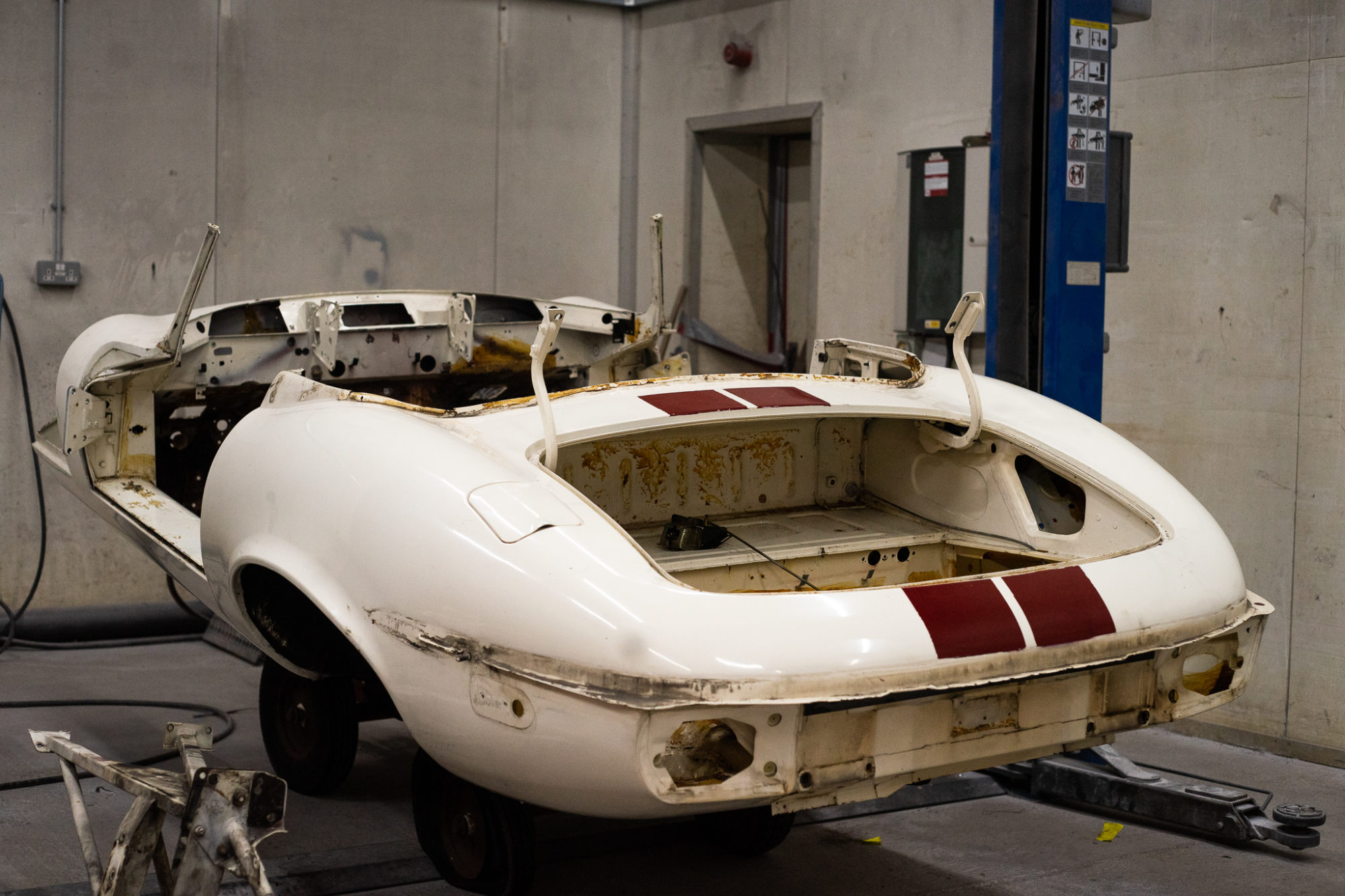 09042021 white etype in fabrication bay 1