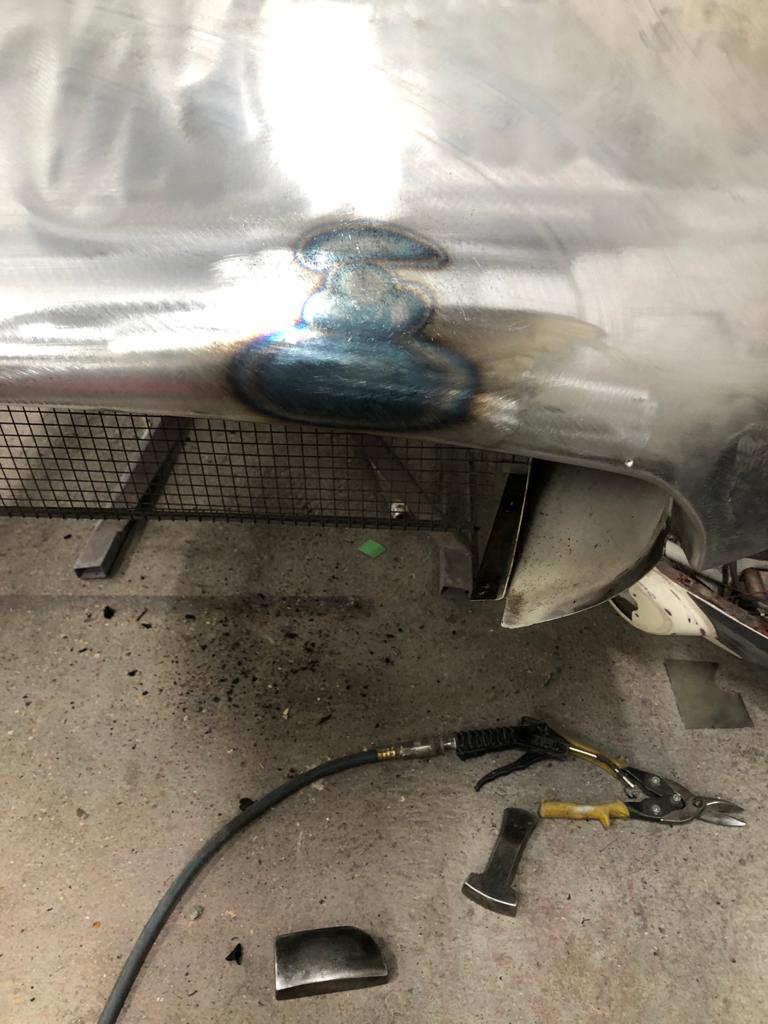 13042021 White Jaguar Etype bonnet removing americanisms 5 1