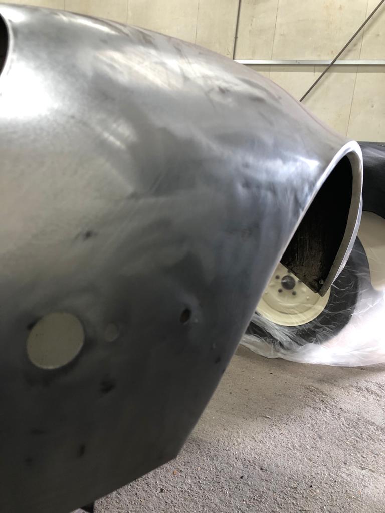 13042021 White Jaguar Etype bonnet removing americanisms 9 1