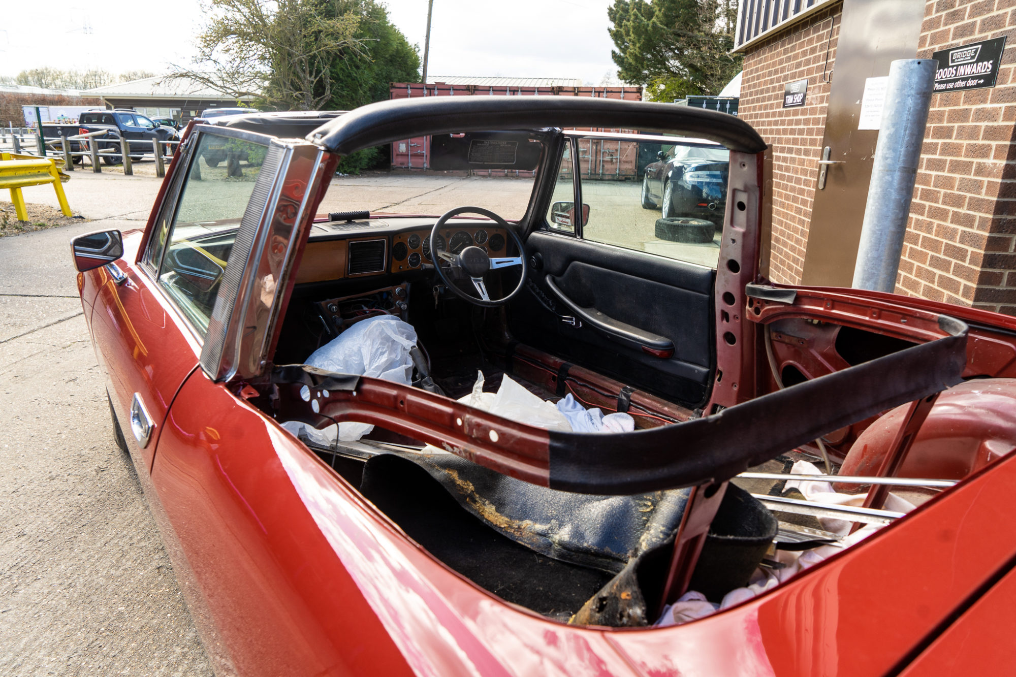 1973 Maroon Stag arrival 18