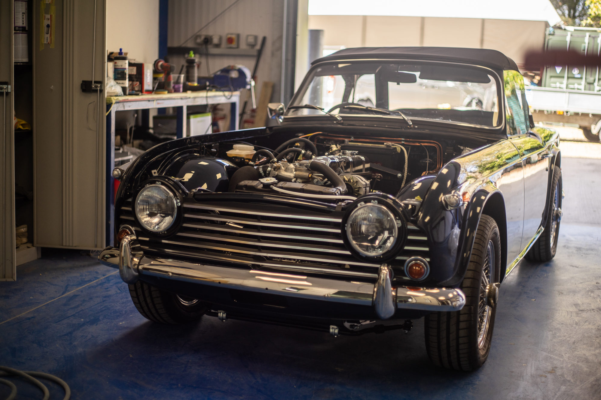 22042021 TR5 bonnet paint 1 1
