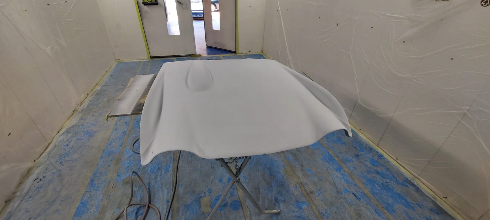 22042021 TR5 bonnet painted 15 1