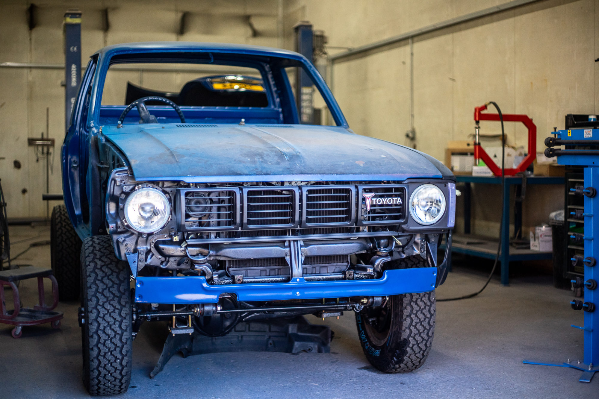 22042021 Toyota Hilux in fabrication 2 2 1