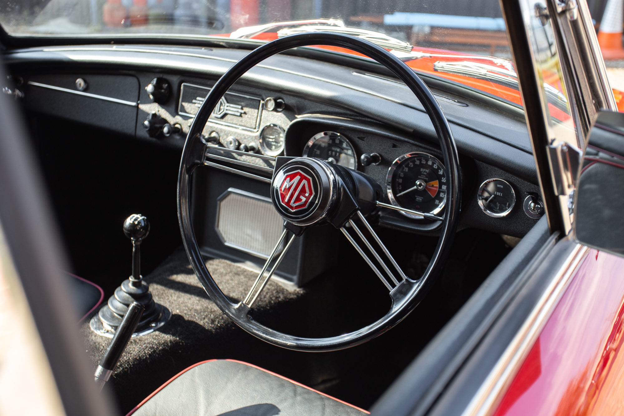 28042021 MGB GT Red arrival 12 2 1