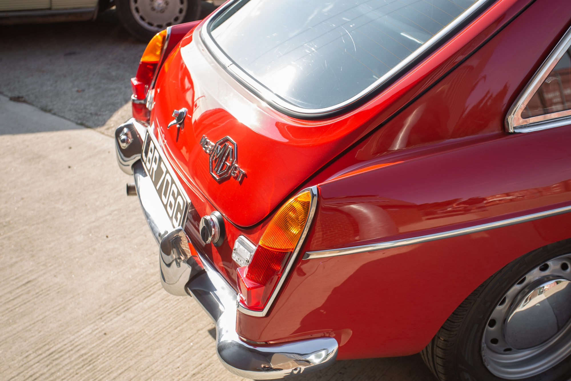 28042021 MGB GT Red arrival 13 1