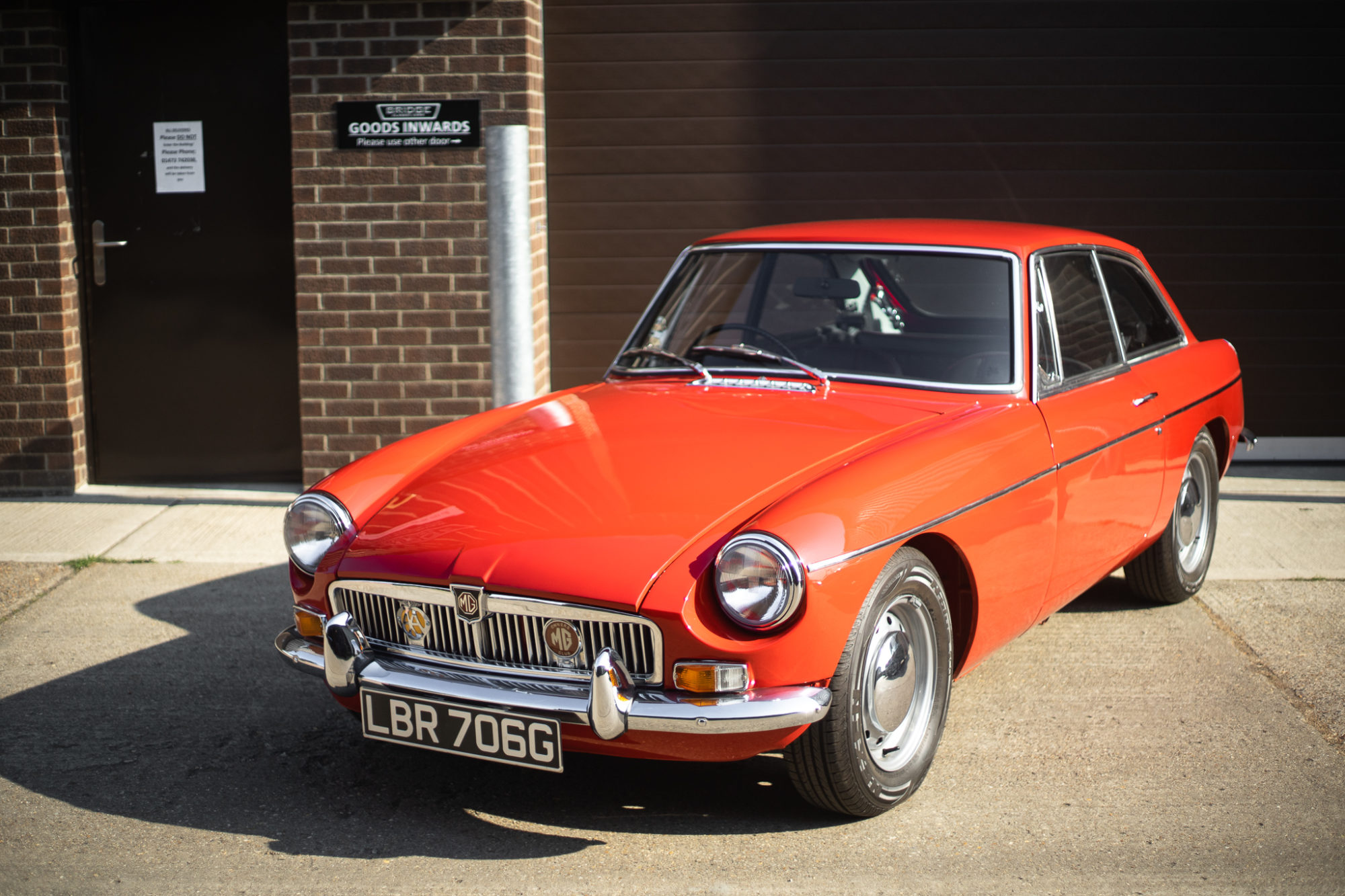 28042021 MGB GT Red arrival 20 1