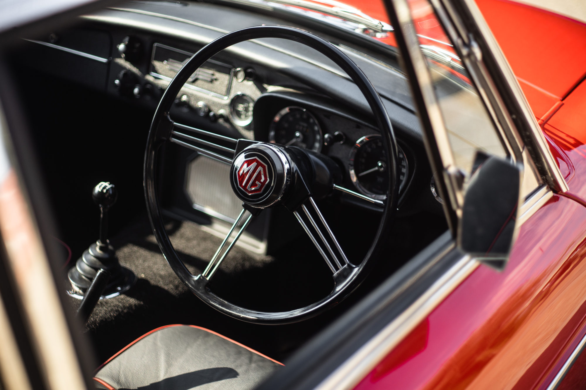 28042021 MGB GT Red arrival 33 1 1