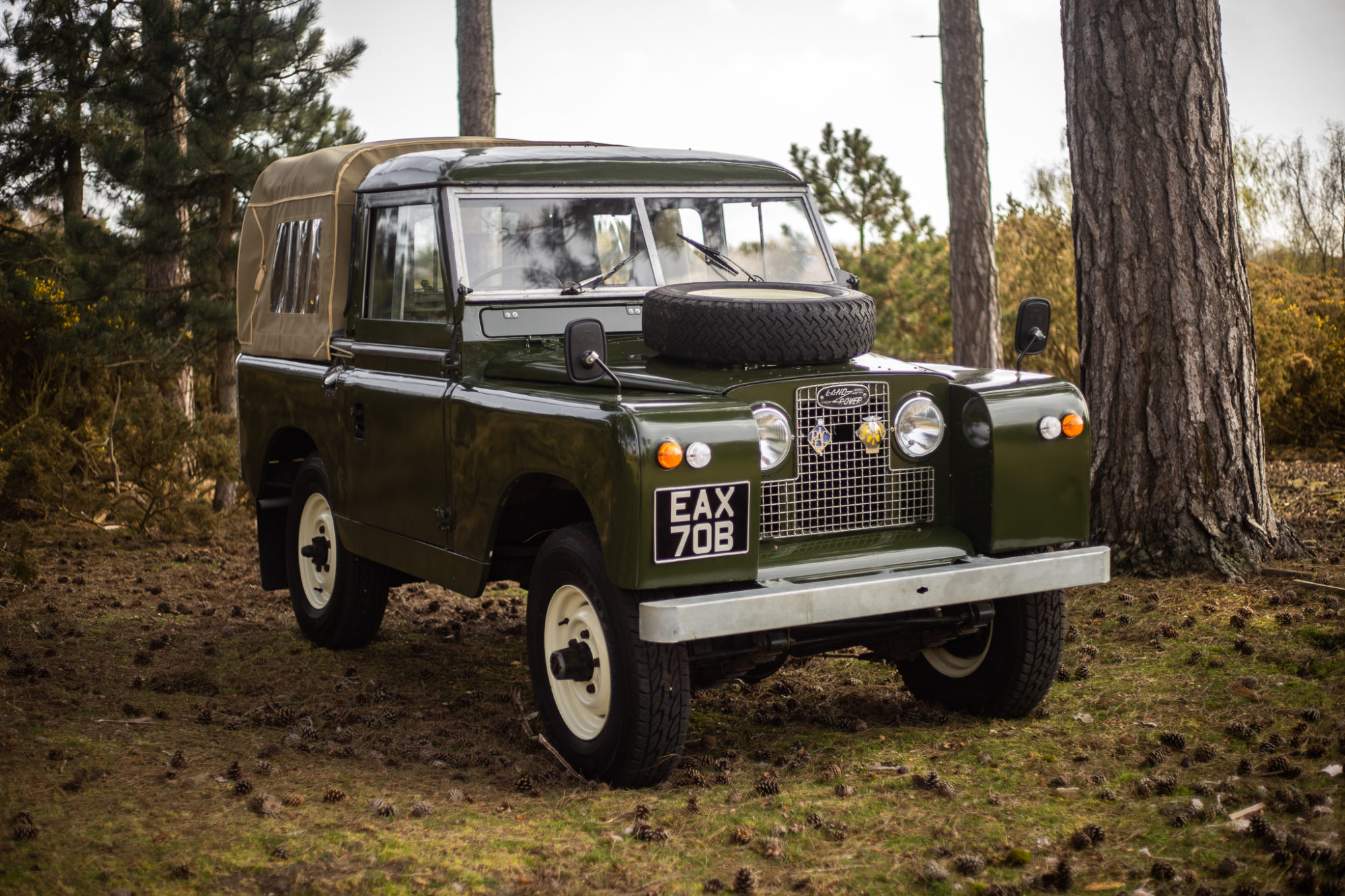 Land-Rover-Main-Visuals-063 - Bridge Classic Cars