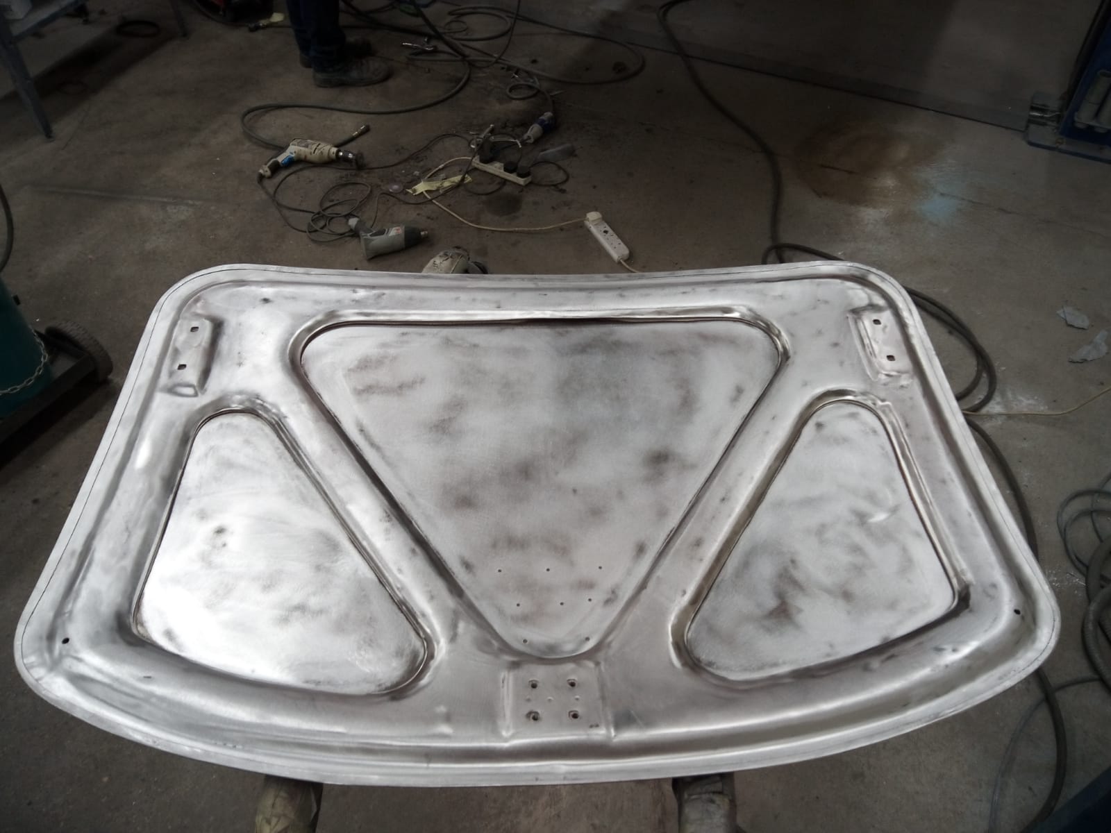 04052021 Jaguar e type panels stripes back to bare metal and given a protective rust proof coating 15