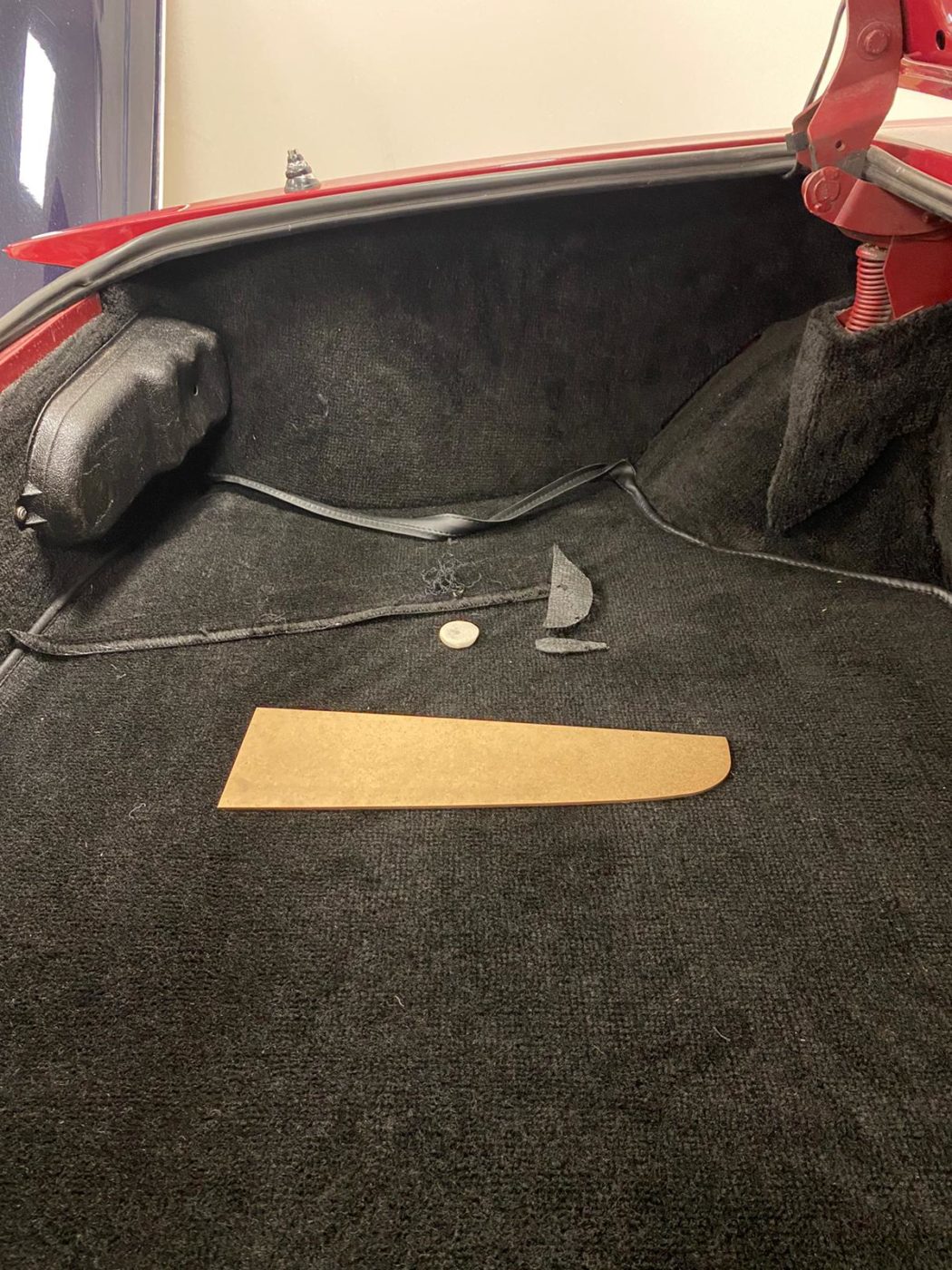 04052021 Triumph Stag Hood and boot 7 1